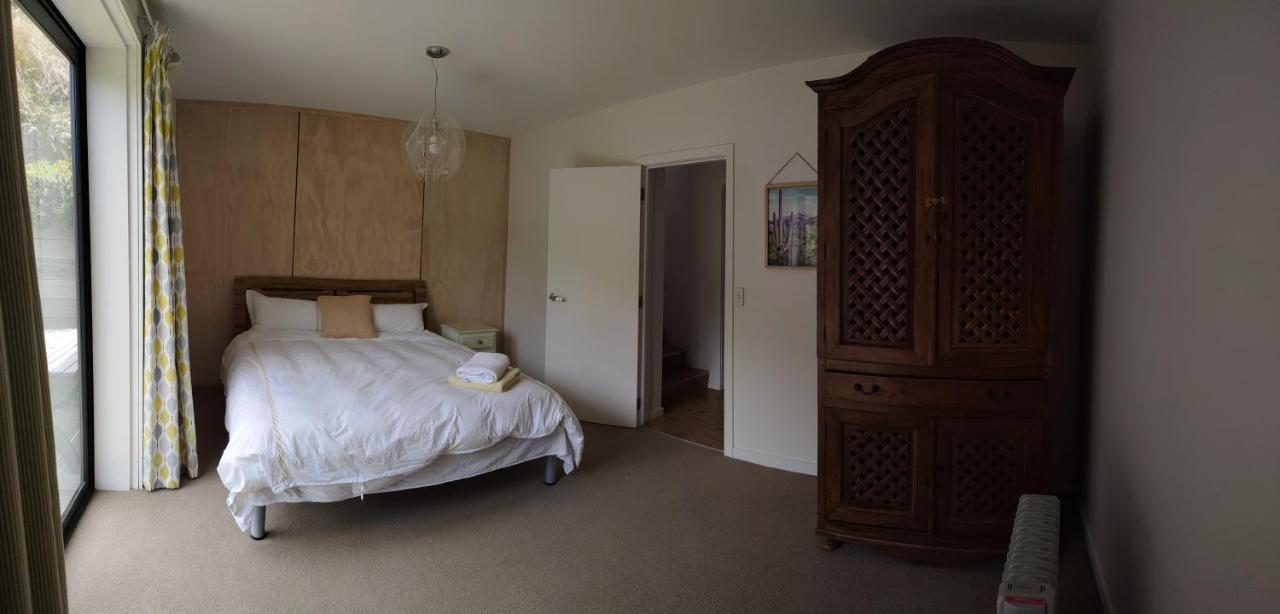 Pencarrow Lakeside Apartment Квинстаун Экстерьер фото